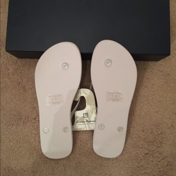 🆕 Tommy Bahama Whykiki Solid Flip Flop - Picture 6 of 8
